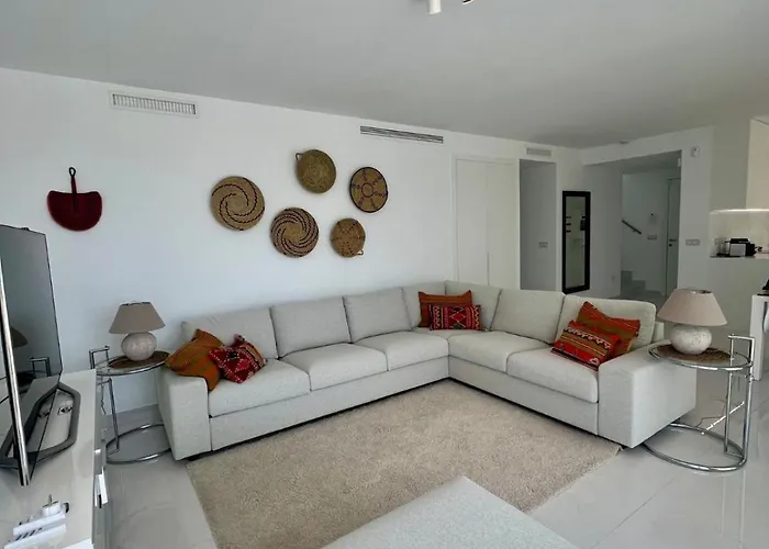 Modern Penthouse Cataleya,