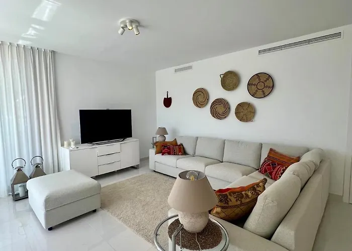 Modern Penthouse Cataleya, *