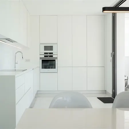 公寓 Modern Penthouse Cataleya, 埃斯特波纳