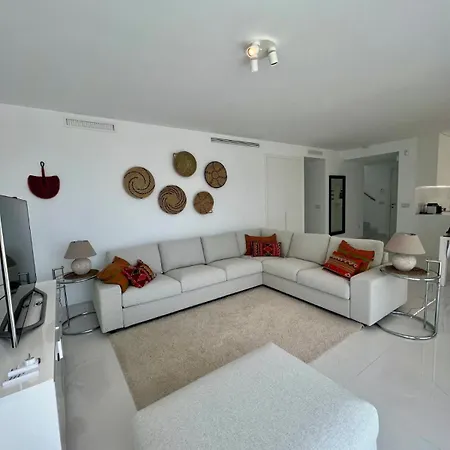 Modern Penthouse Cataleya,