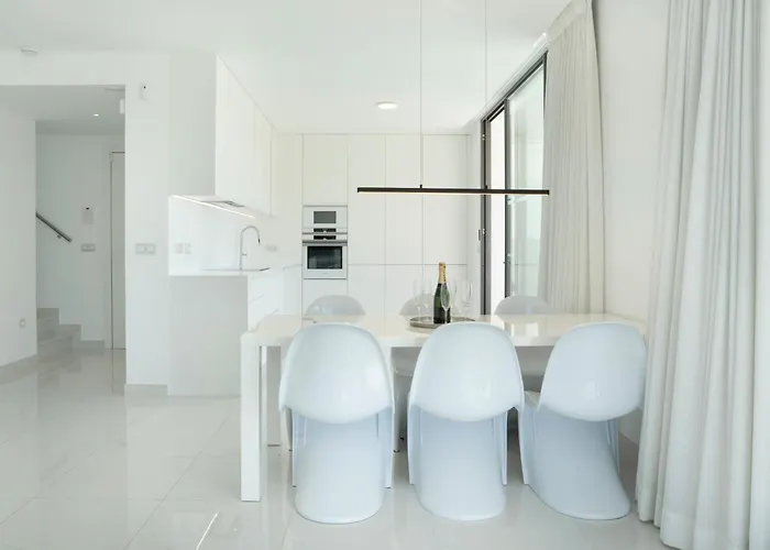 Modern Penthouse Cataleya,