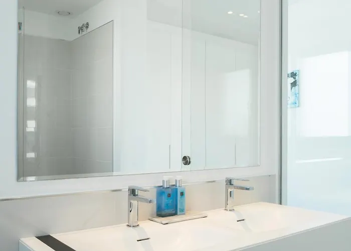 Modern Penthouse Cataleya, *